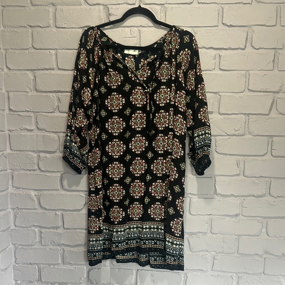 RD Style Dresses & Skirts - RD Style Black and Red Patterned Dress size L